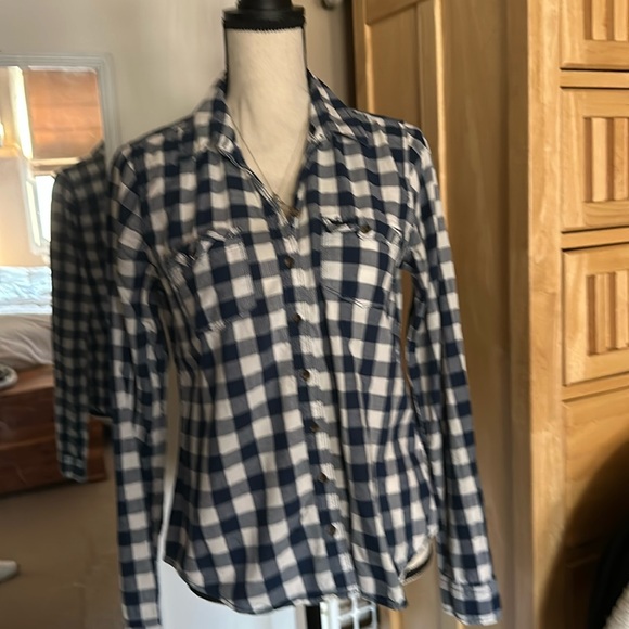 Abercrombie button down - Picture 1 of 3